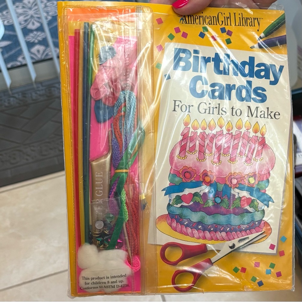 AMERICAN GIRL BIRTHDAY CARDS FOR GIRLS TO MAKE BOOK & DECORATING KIT VTG 1995 - Picture 4 of 6